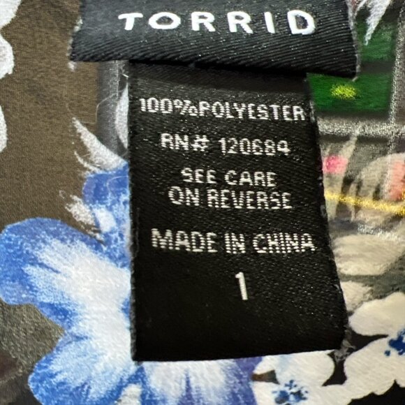 Torrid black and blue floral sheer sleeveless scoop neck top - Picture 2 of 2